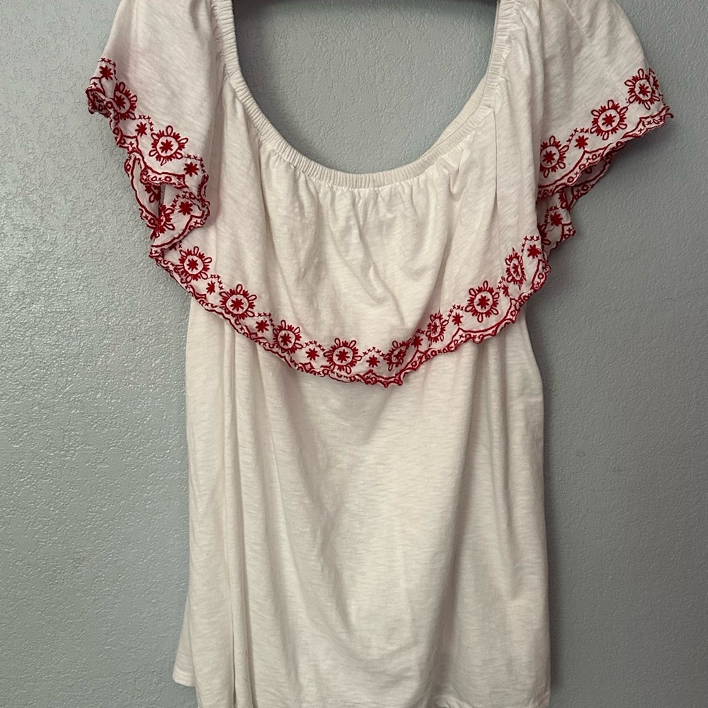 Lane Bryant White Sleeveless Ruffled Blouse Embroidered Red XO